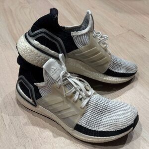 Adidas Men's Black and Cream Athletic Shoes